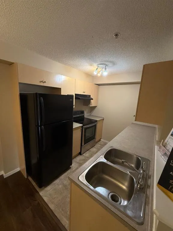 8 Bridlecrest Drive SW, #1215