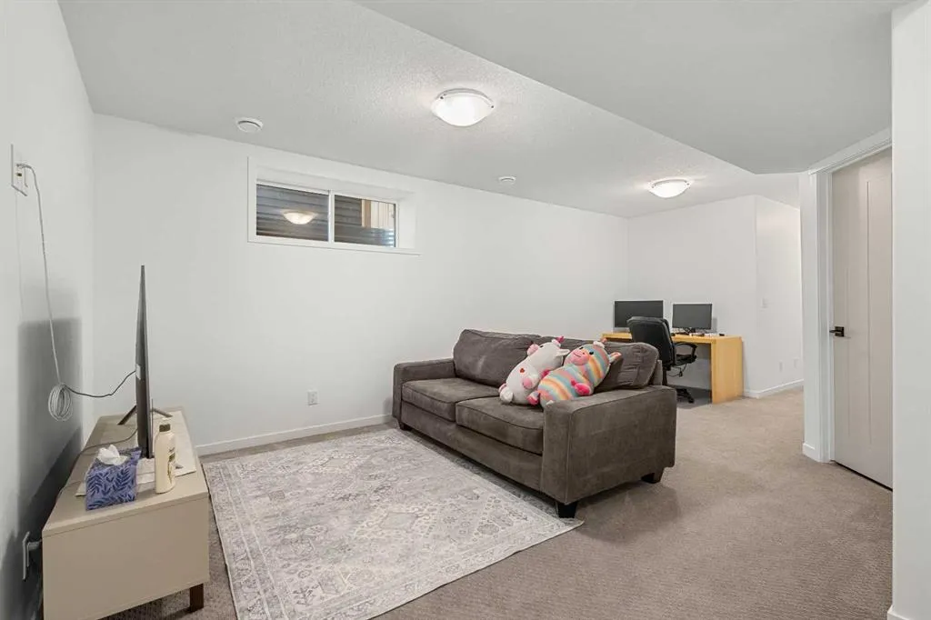 520 Belmont Heath SW