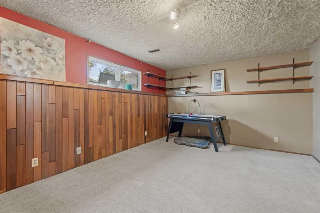103 Thorson Place