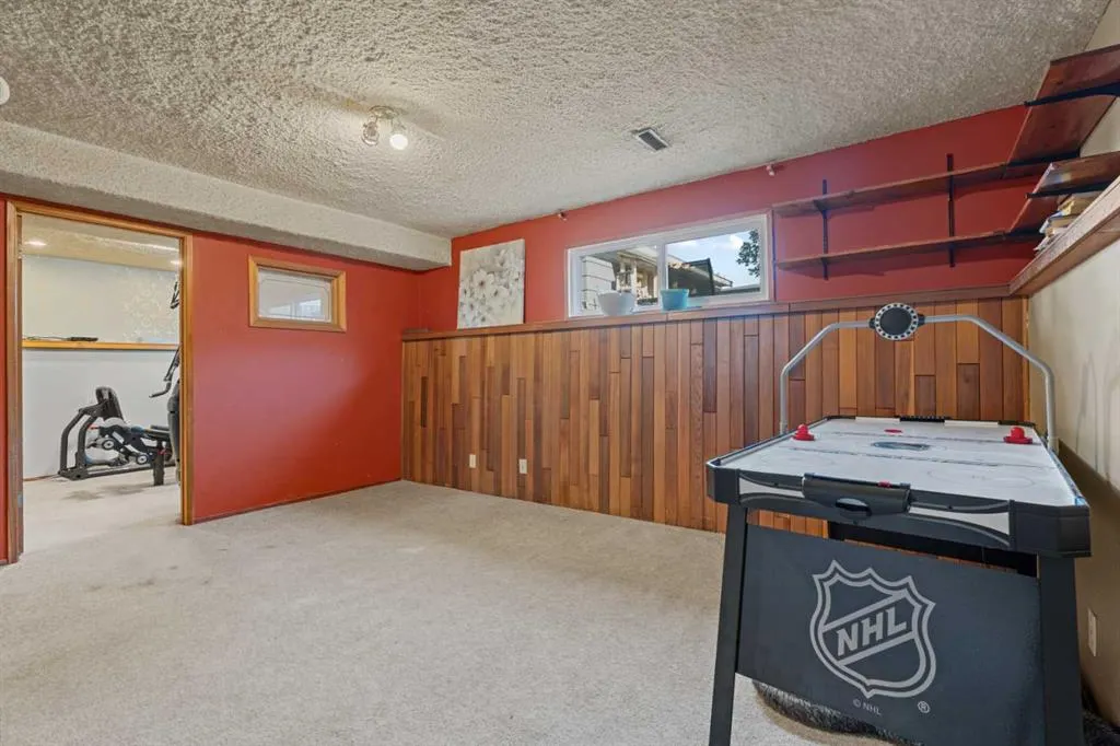 103 Thorson Place