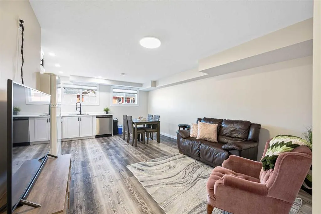 401 & 403 6 Street