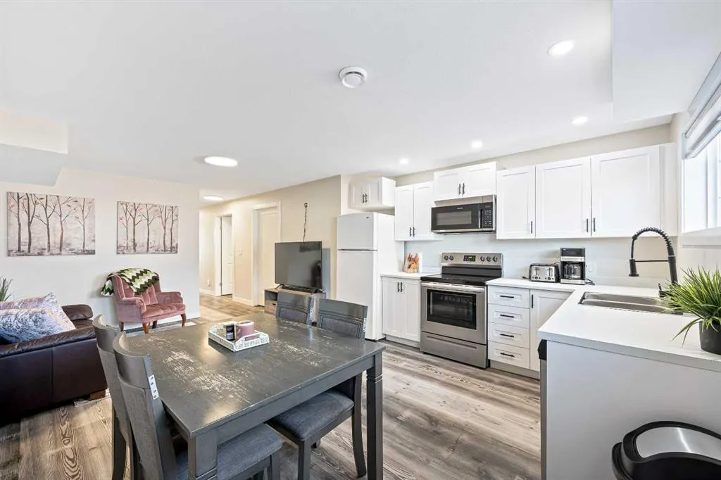 401 & 403 6 Street