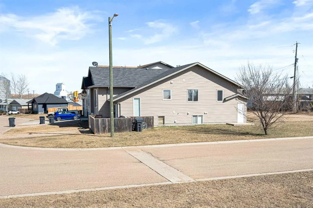 401 & 403 6 Street
