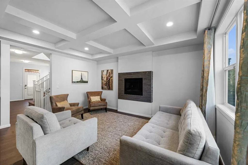 220 Walgrove Heath SE