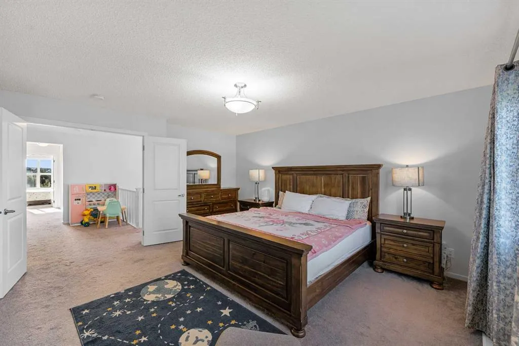 220 Walgrove Heath SE