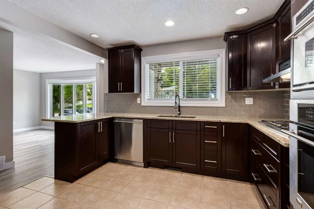 534 Cantrell Drive SW
