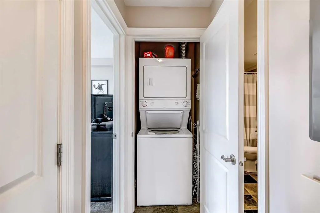 725 4 Street NE, #304