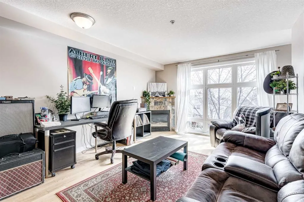725 4 Street NE, #304