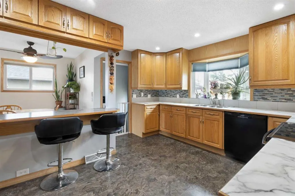 4147 Maryvale Drive NE