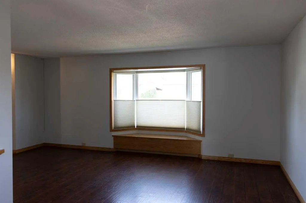4147 Maryvale Drive NE