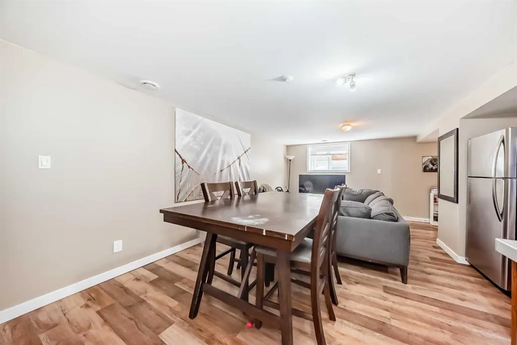 1611 Radisson Drive SE