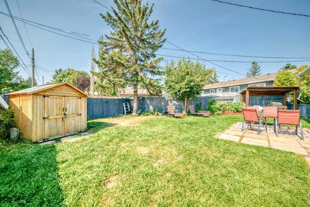 1611 Radisson Drive SE