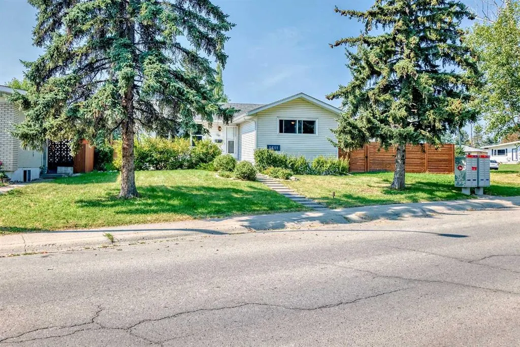 1611 Radisson Drive SE