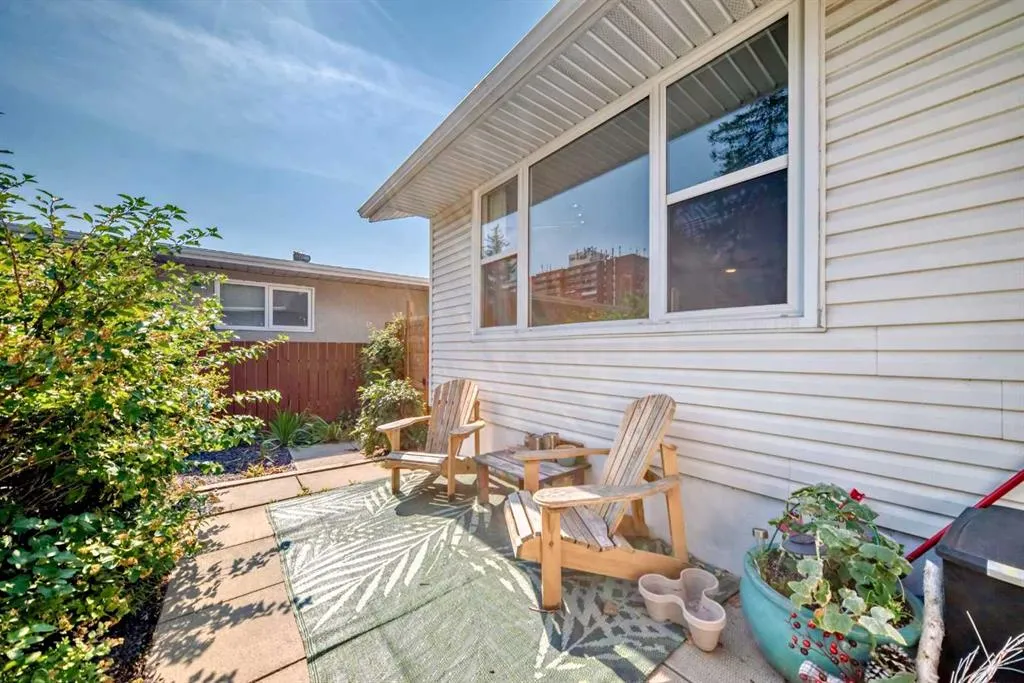 1611 Radisson Drive SE