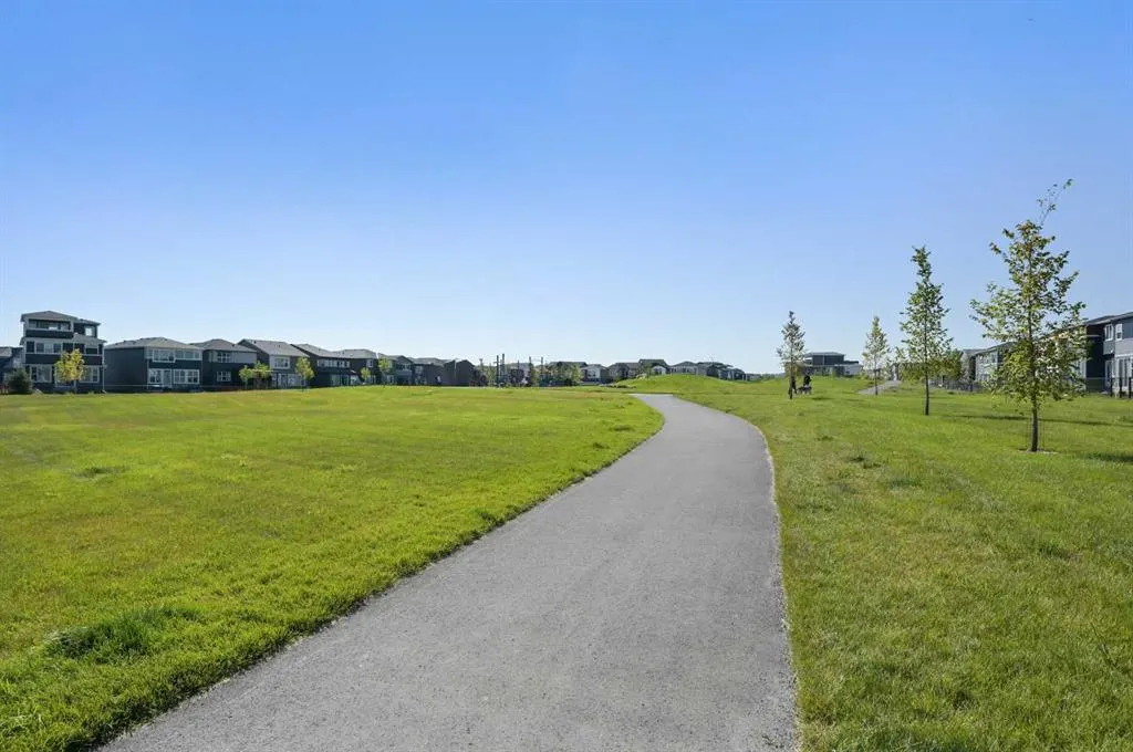 232 Belmont Park SW
