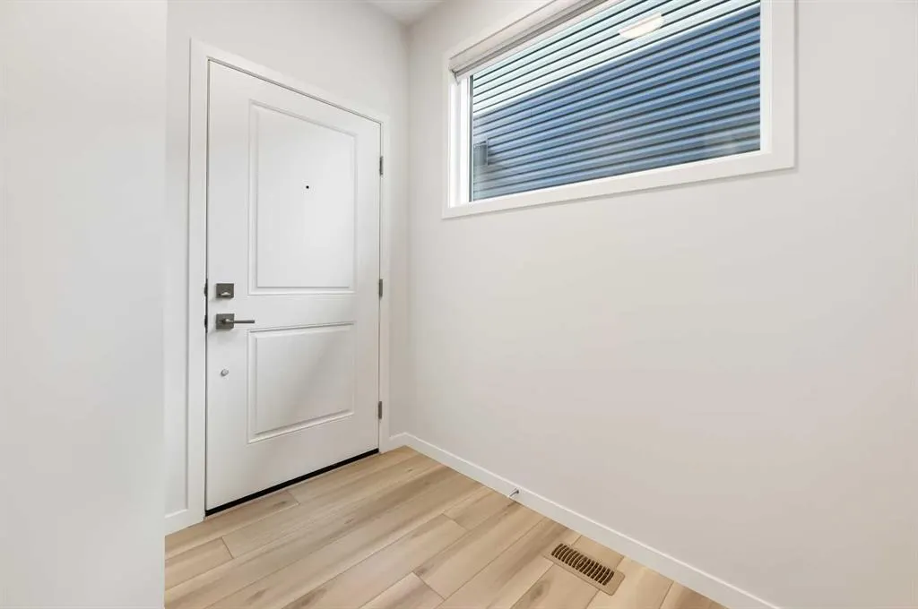 232 Belmont Park SW