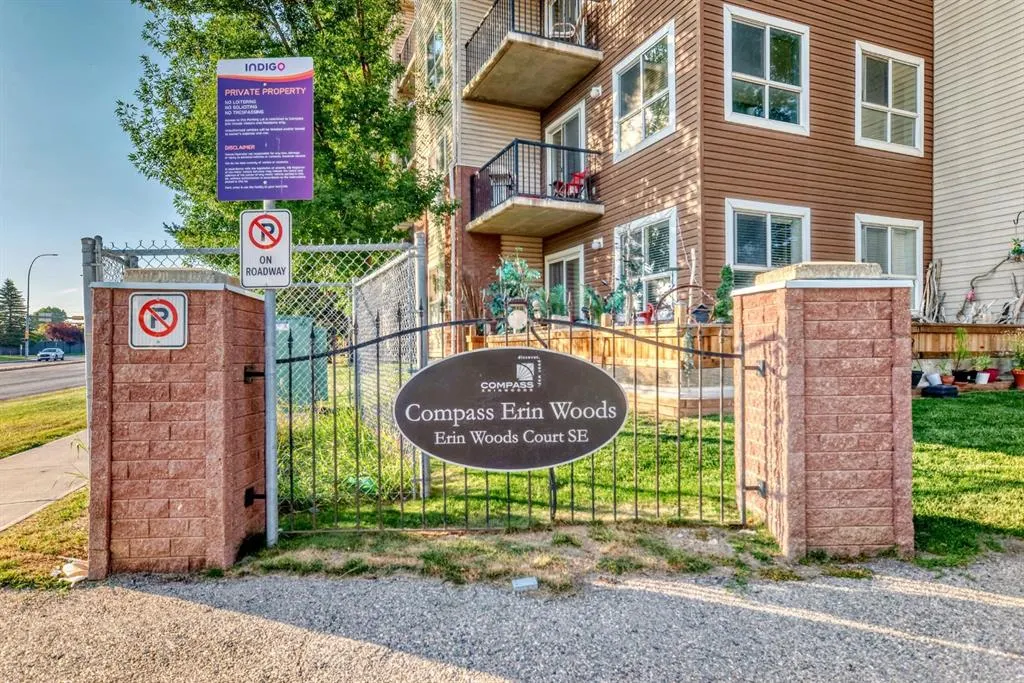 70 Erin Woods Court SE