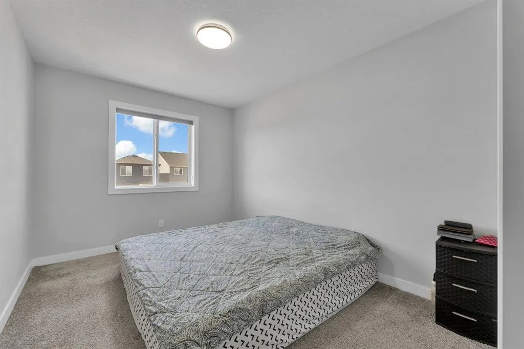 67 Corner Glen Gardens NE