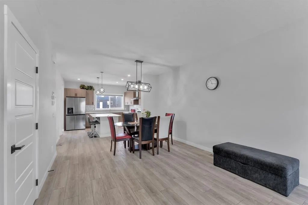 67 Corner Glen Gardens NE