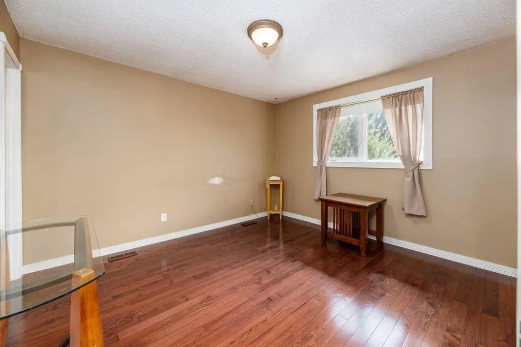 24 Caswell Close
