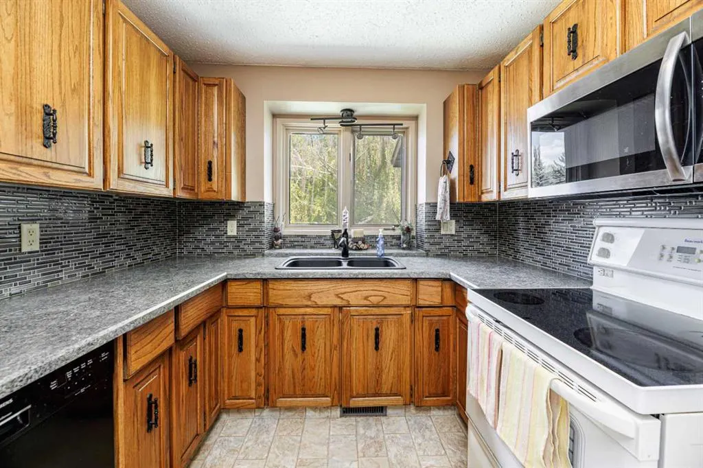 24 Caswell Close
