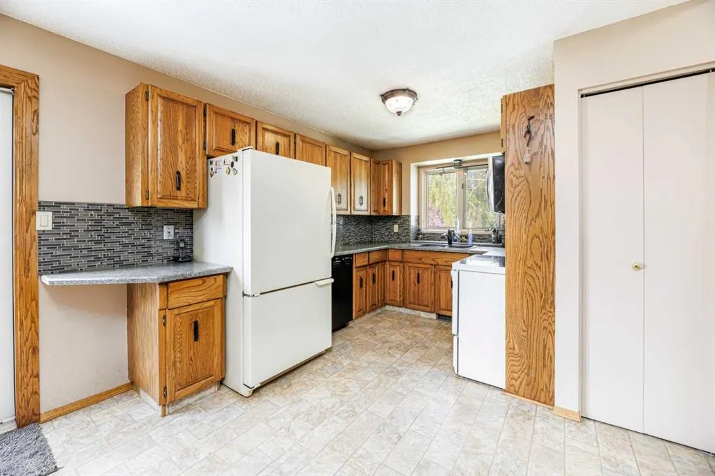 24 Caswell Close