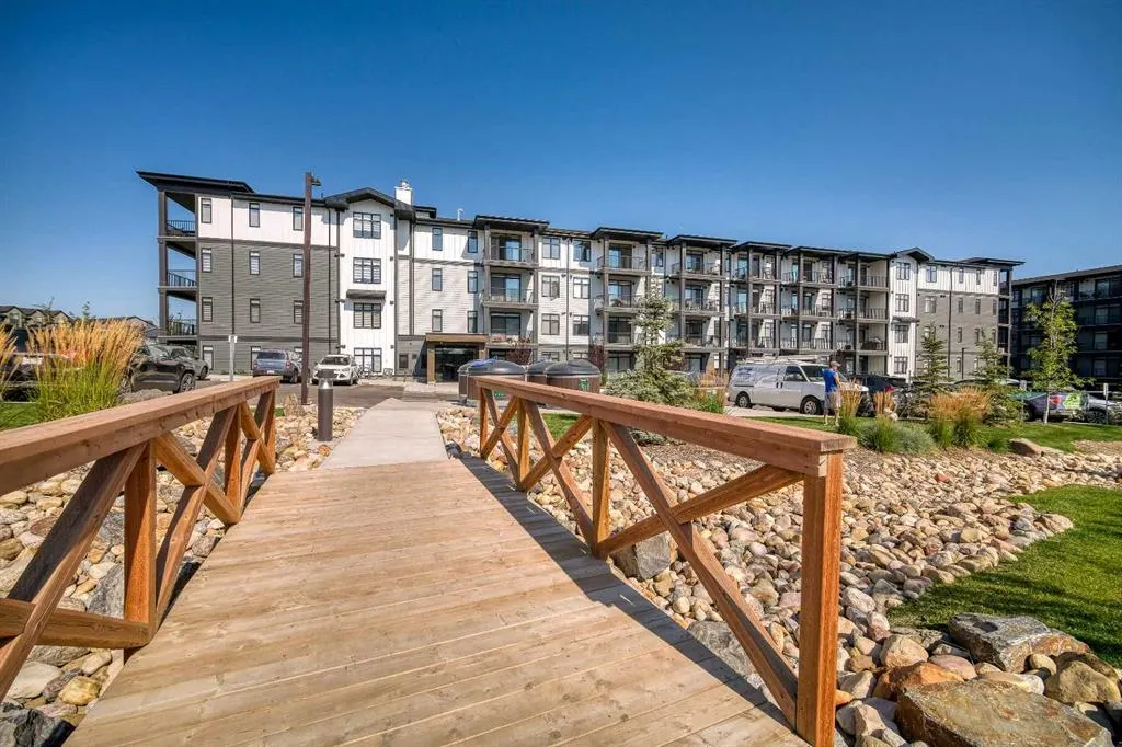 40 Sage Hill Walk NW, #314
