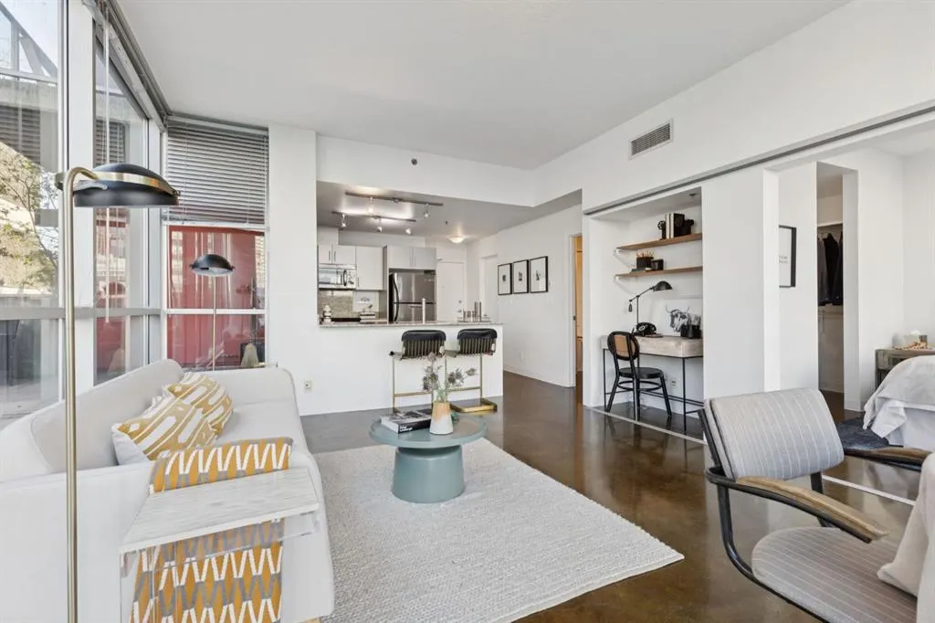 135 13 Avenue SW, #402