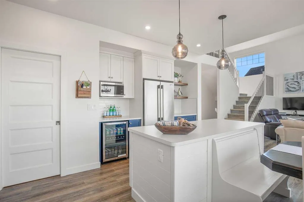 705 Bridgeview Road