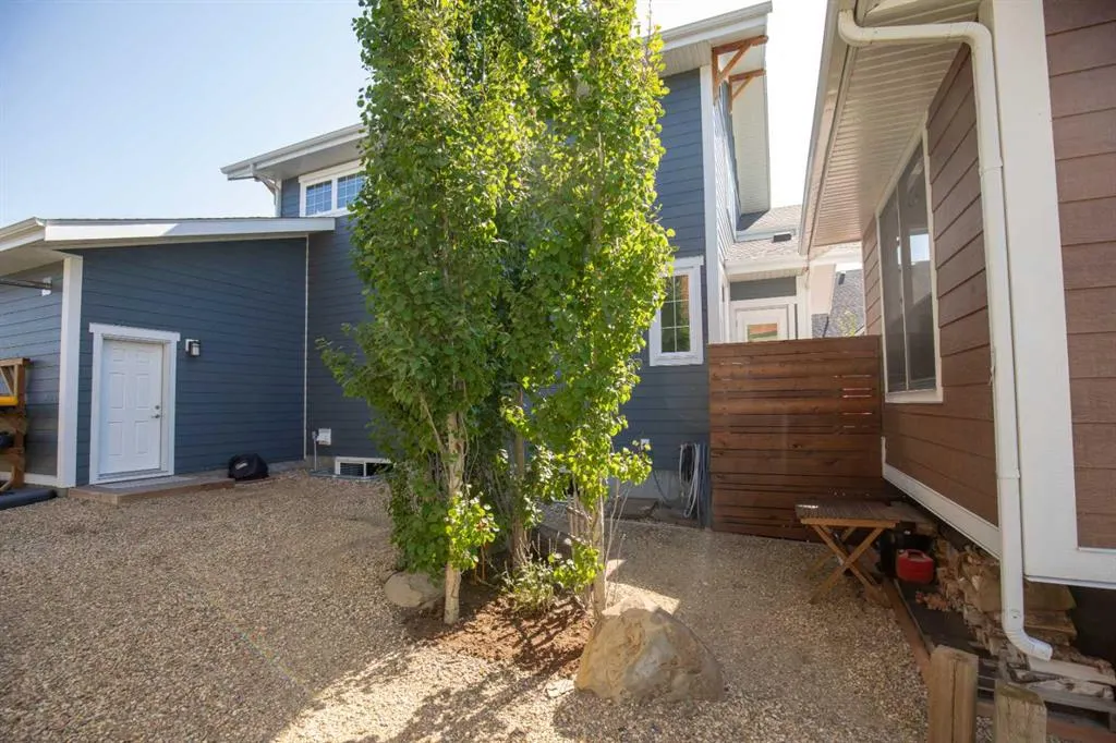 705 Bridgeview Road