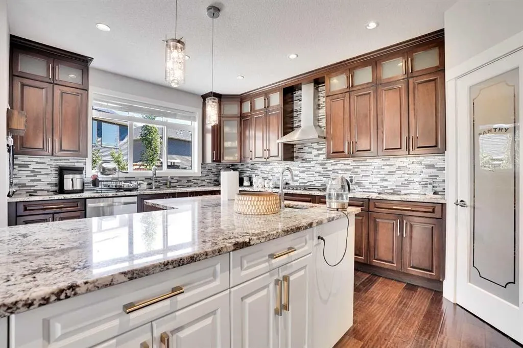 172 Kinniburgh Way Chestermere