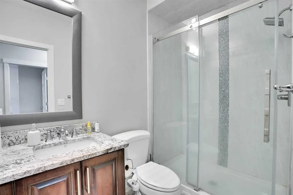 172 Kinniburgh Way Chestermere