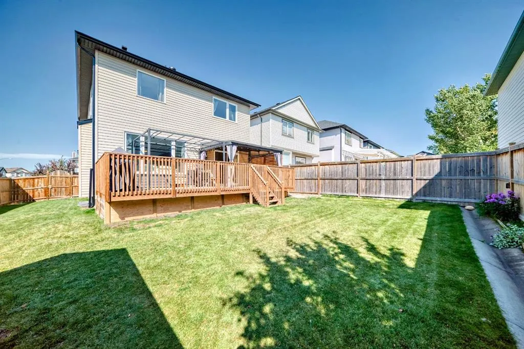 3 Saddlecrest Terrace NE