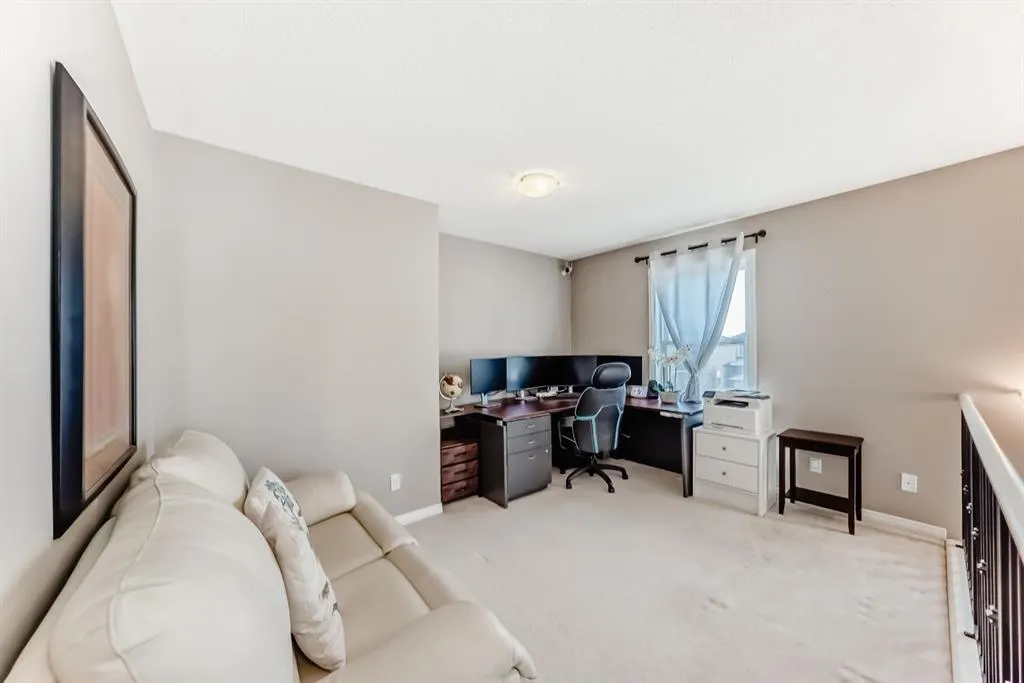 3 Saddlecrest Terrace NE