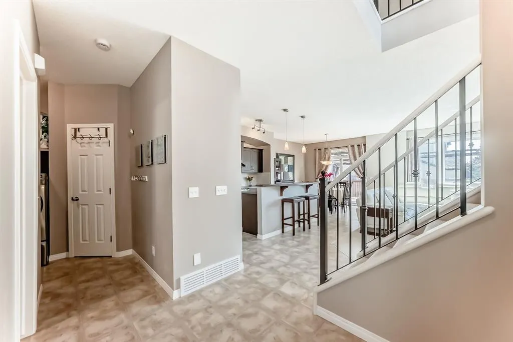 3 Saddlecrest Terrace NE