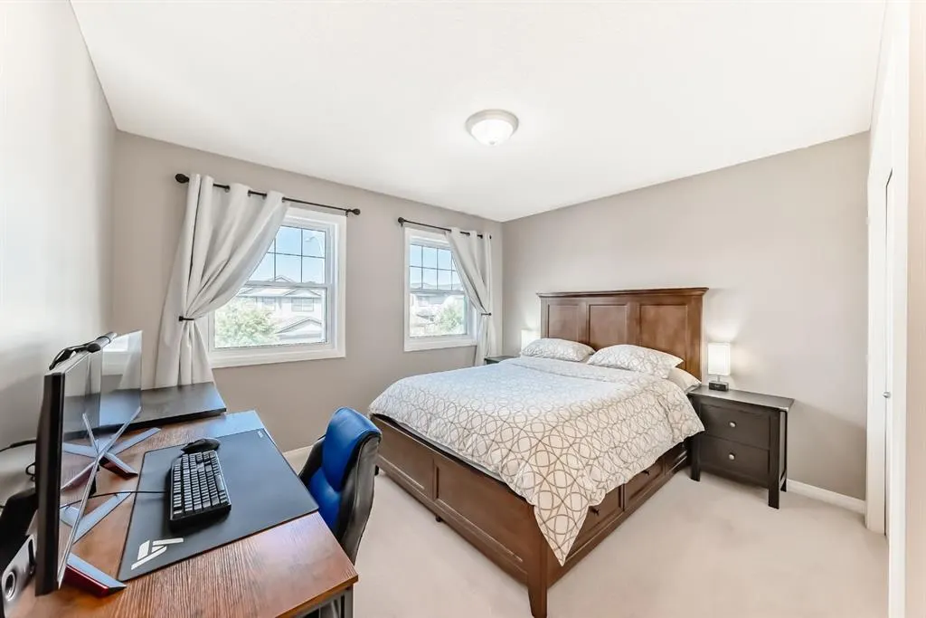 3 Saddlecrest Terrace NE