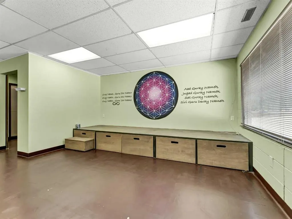 140 Maple Avenue SE, #202A