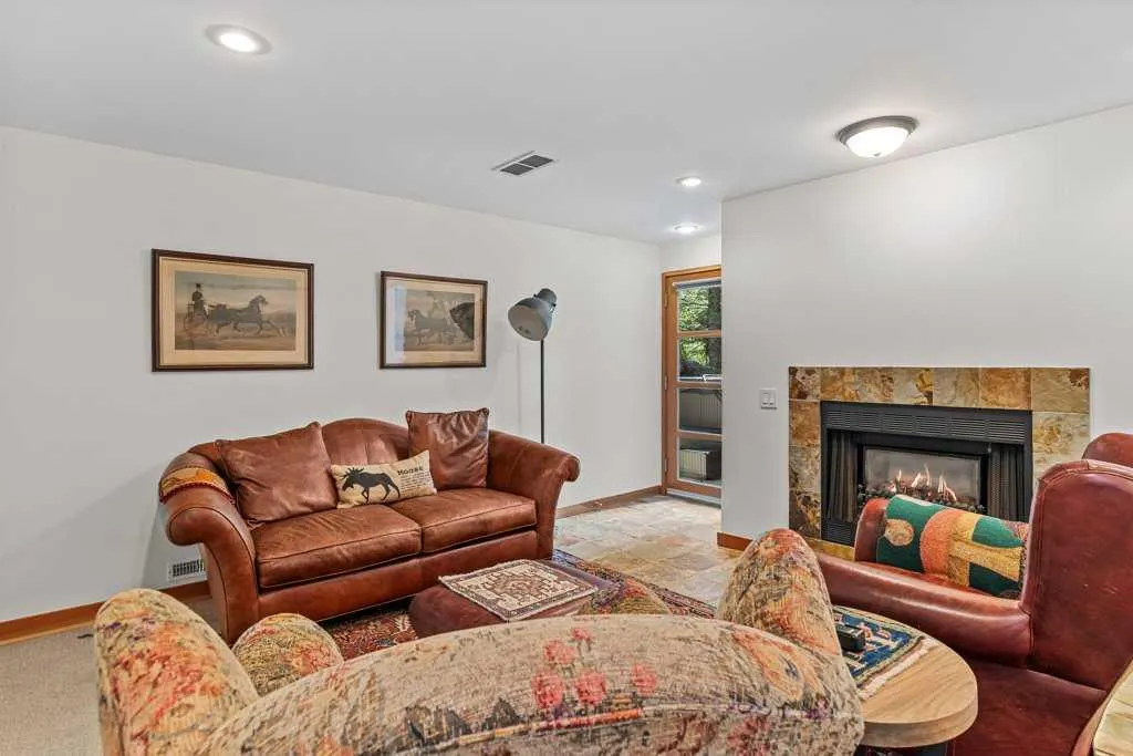 24 Blue Grouse Ridge