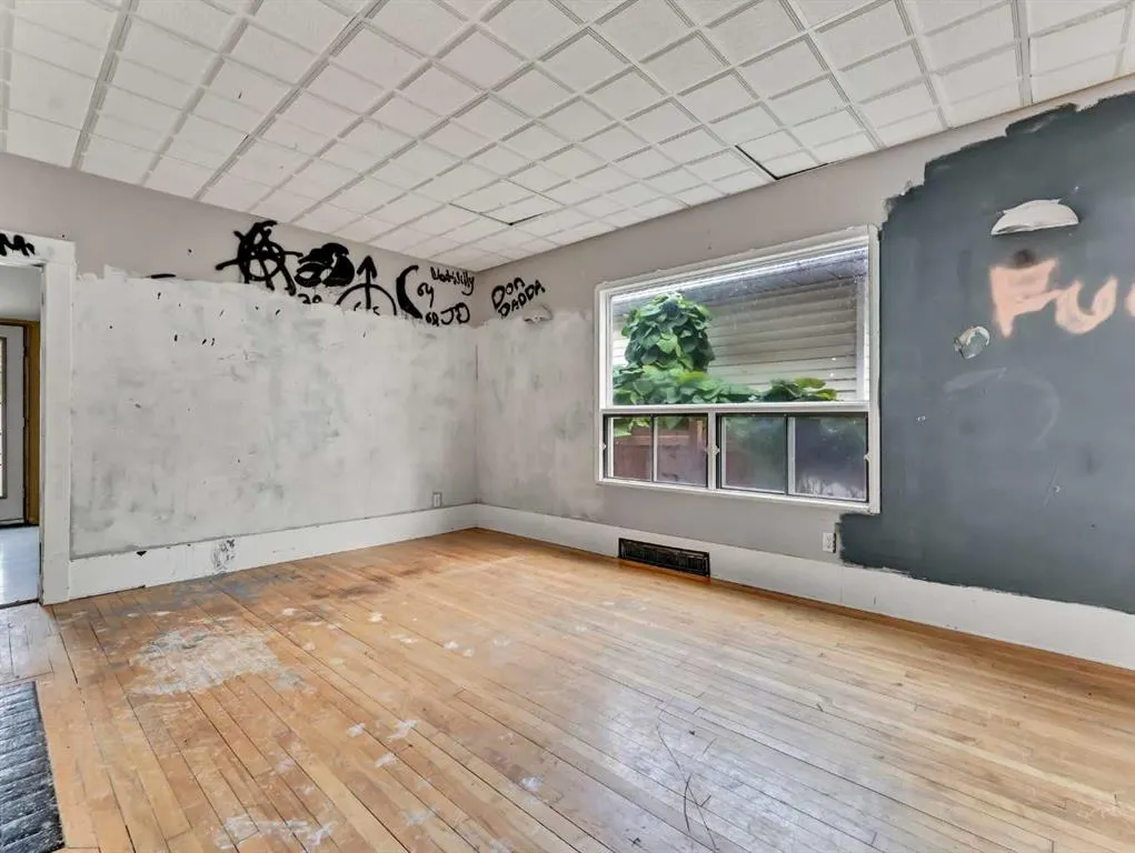 510 8 Street SE
