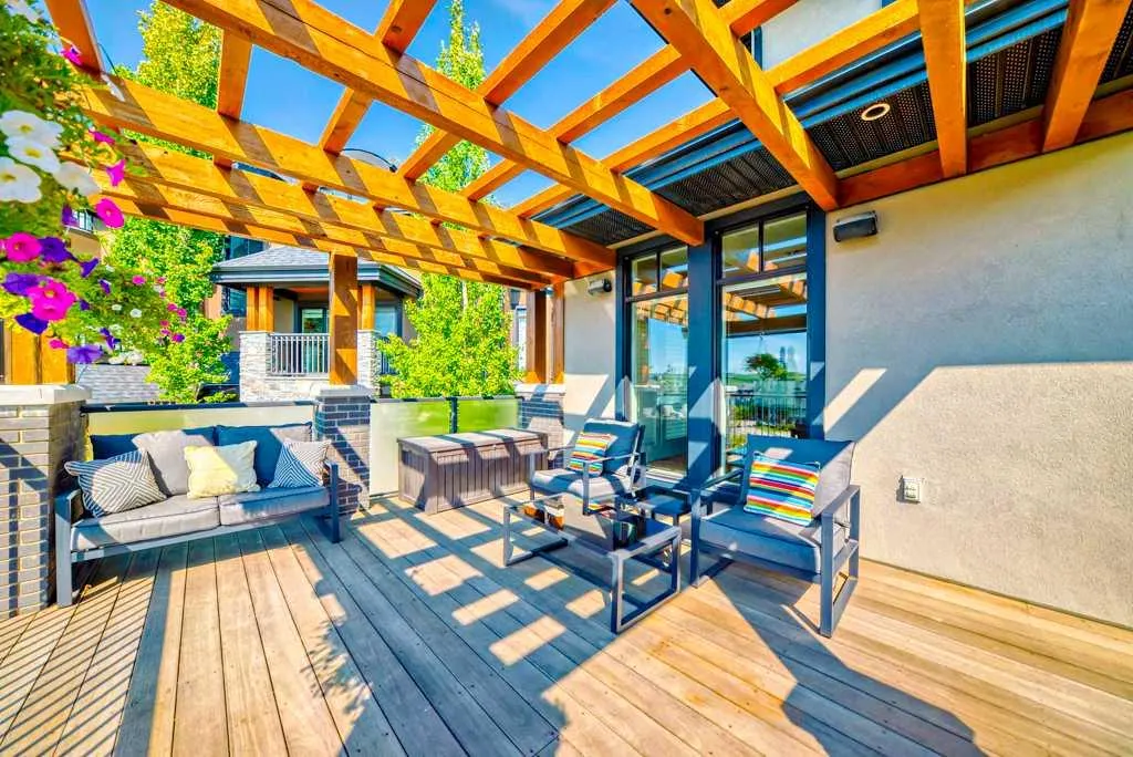 16 Spring Valley Way SW