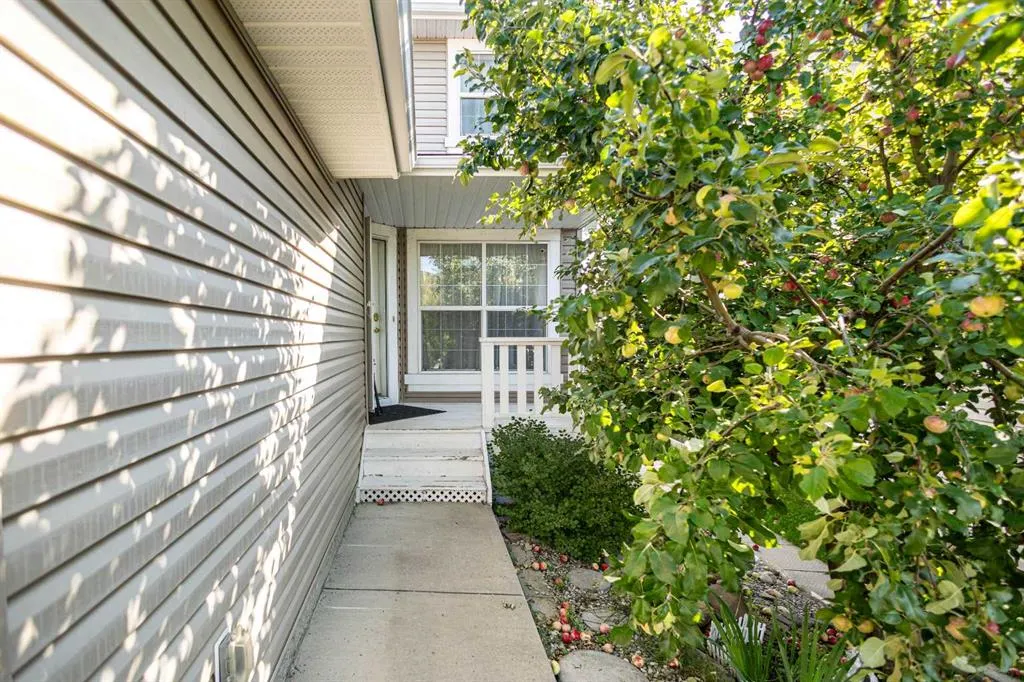 14 Arbour Stone Rise NW