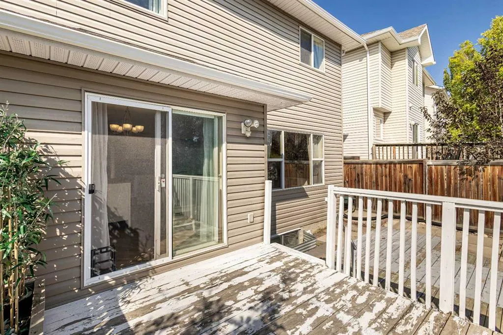 14 Arbour Stone Rise NW