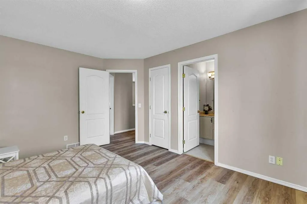 14 Arbour Stone Rise NW