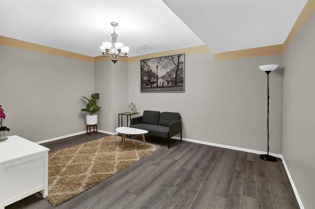 14 Arbour Stone Rise NW