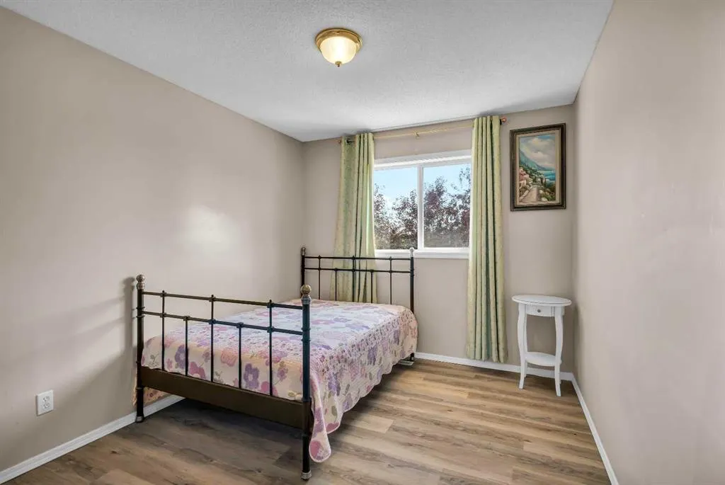 14 Arbour Stone Rise NW