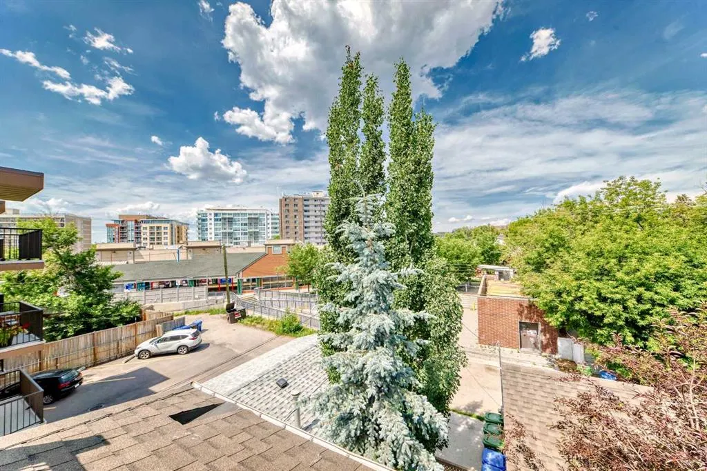 924 3 Avenue NW, #2