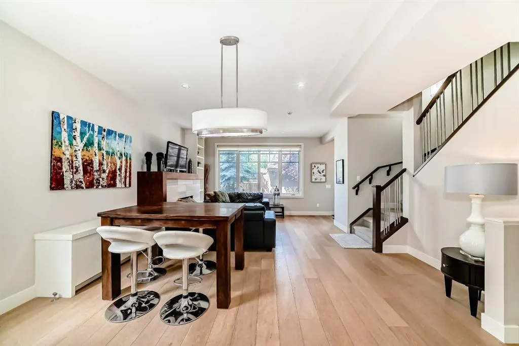 924 3 Avenue NW, #2
