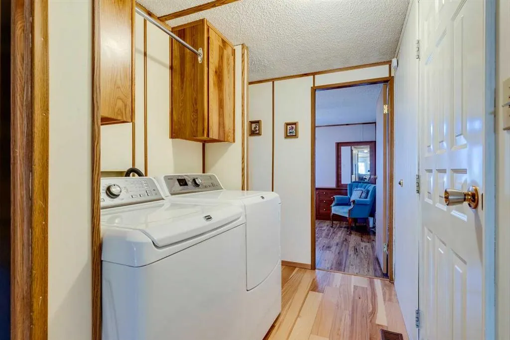 99 Arbour Lake Road NW, #101