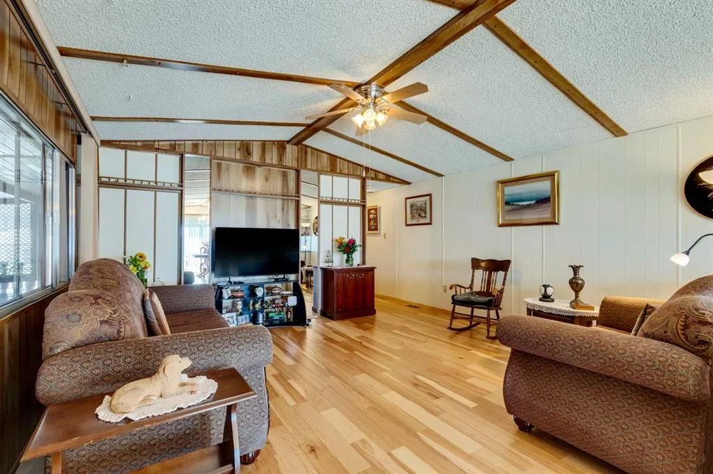 99 Arbour Lake Road NW, #101