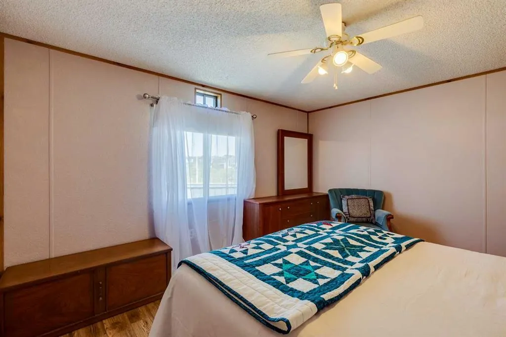 99 Arbour Lake Road NW, #101